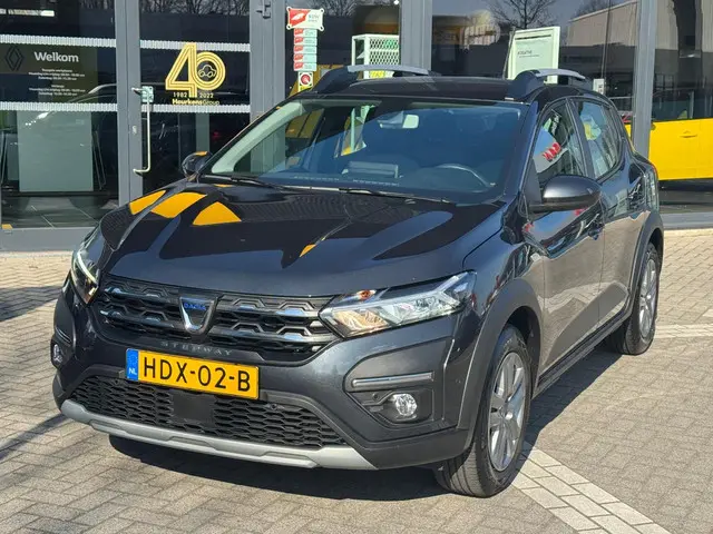 Dacia Sandero Stepway TCe 90 Comfort 2022 Benzine 2