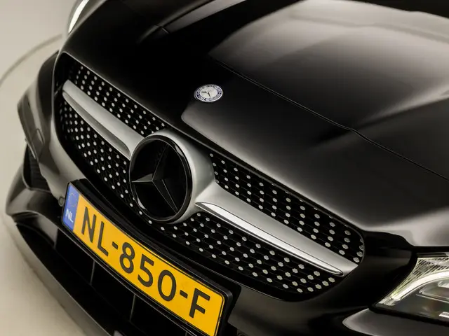 Mercedes-Benz CLA 180 AMG Sport 2017 Benzine 28