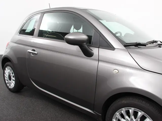 Fiat 500 1.0 Hybrid Lounge Plus 2021 Benzine 26