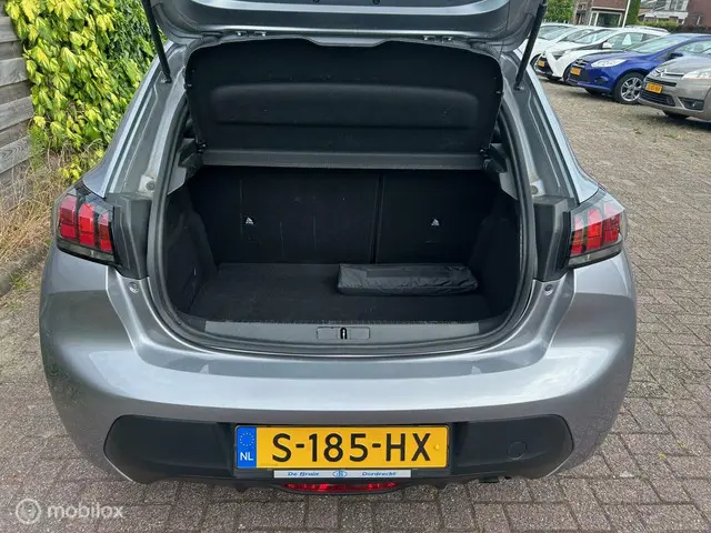 Peugeot 208 1.2 PureTech Active 2023 Benzine 6