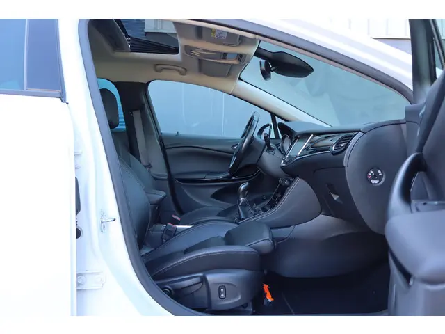 Opel Astra Sports Tourer 1.4 Innovation 2017 Benzine 6