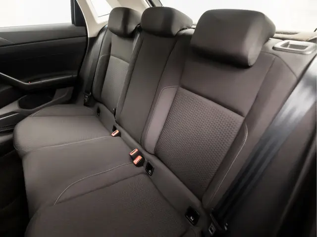 Volkswagen Polo 1.0 TSI Sportline 2020 Benzine 14