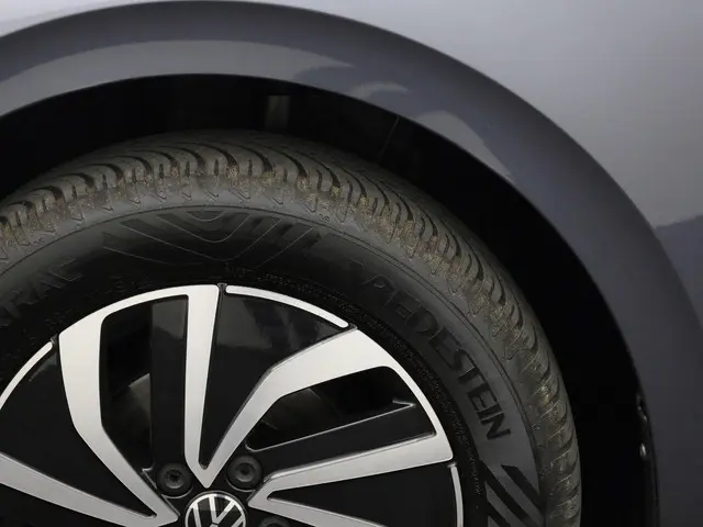 Volkswagen Polo 1.0TSI/95PK Life 2023 Benzine 24