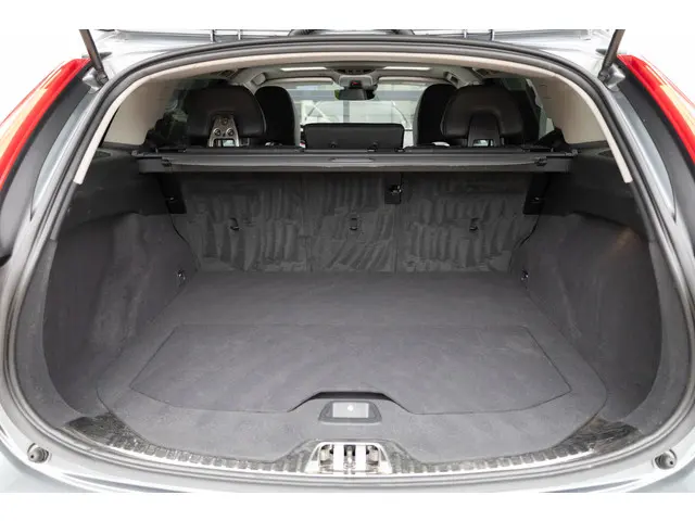 Volvo V60 2.0 T4 190PK Summum 2016 Benzine 17