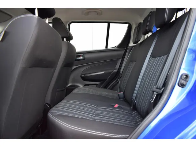Suzuki Swift 1.2 Bandit EASSS 5Drs 2014 Benzine 8