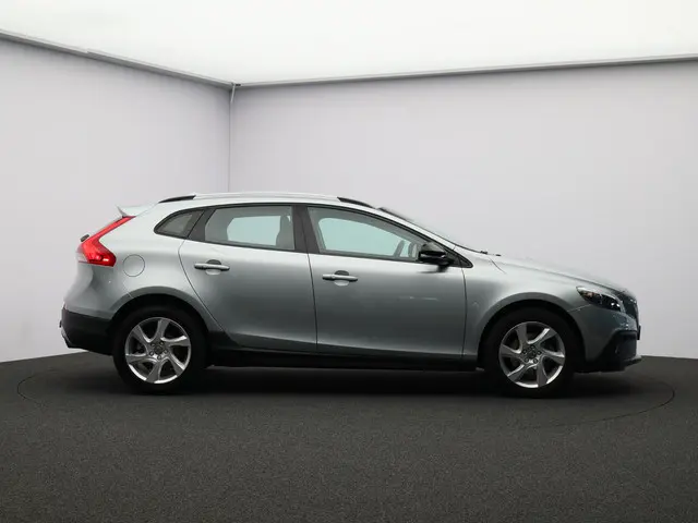 Volvo V40 Cross Country T4 Automaat Summum 2015 Benzine 6