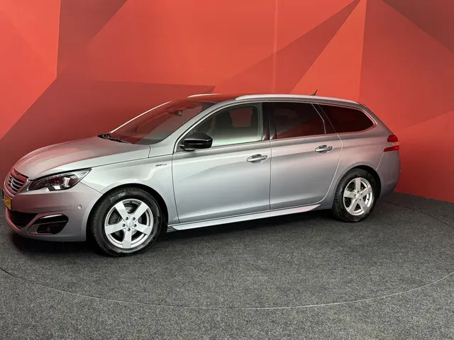 Peugeot 308 SW 1.2 PureTech GT-line 2015 Benzine 18