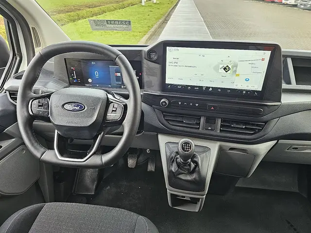 Ford Transit Custom 2.0 2024 Diesel 8
