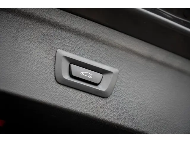 BMW iX xDrive40 Excellence 77 kWh 2022 Elektrisch 41