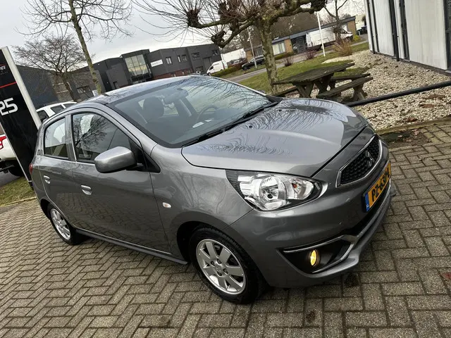 Mitsubishi Space Star 1.0 Cool+ 2017 Benzine 16