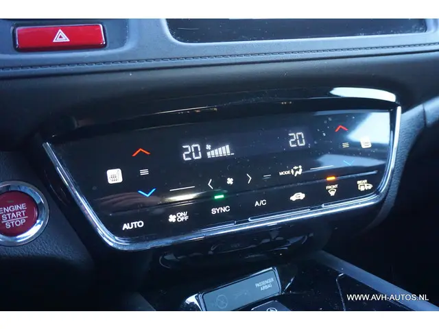 Honda HR-V 1.5 i-VTEC Executive 2017 Benzine 14