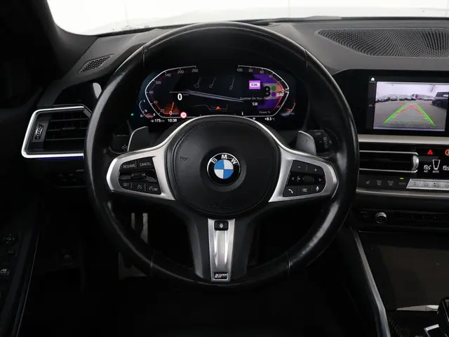 BMW 3 Serie Touring 330i High Executive 2021 Benzine 16