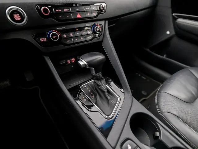 Kia Niro 1.6 GDi Hybrid Executive 2017 Hybride Benzine 10