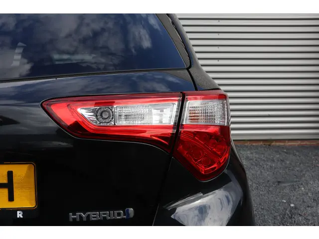 Toyota Yaris 1.5 Hybrid Dynamic 2019 Hybride Benzine 21