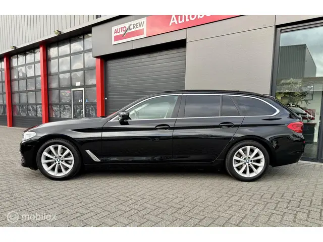BMW 5 Serie Touring 520i High Executive 2018 Benzine 9