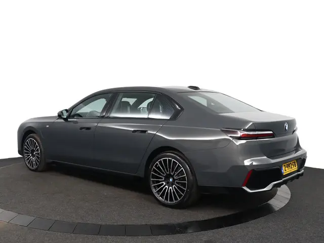 BMW 7 Serie 750e xDrive 2024 Hybride Benzine 10
