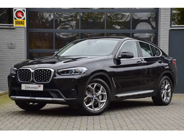 BMW X4 30i 2022 Benzine