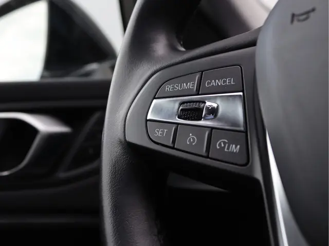BMW 2 Serie Gran Coupé 218i High Executive 2020 Benzine 34
