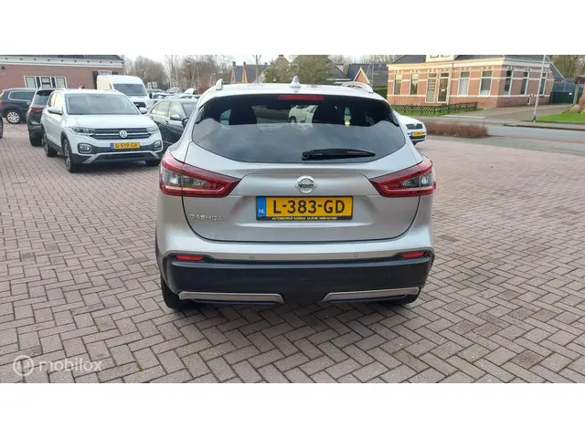 Nissan QASHQAI 1.3 MHEV Business Design 2021 Benzine 4