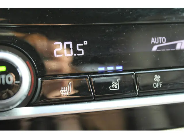 BMW X3 xDrive30e High Executive 2020 Hybride Benzine 14