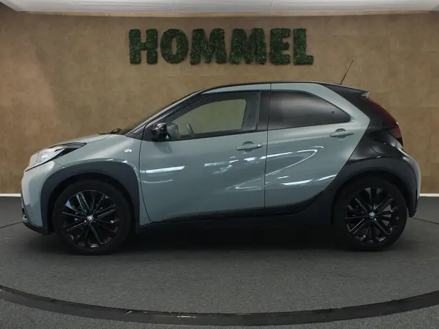 Toyota Aygo X 1.0 VVT-i MT Pulse 2024 Benzine 10