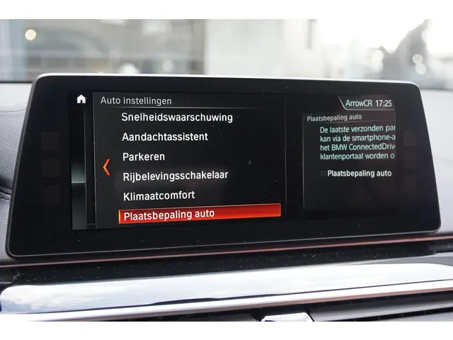 BMW 5 Serie Touring 530i xDrive Executive 2017 Benzine 55