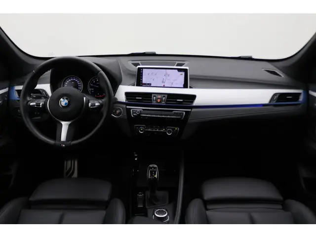 BMW X1 sDrive18i High Executive 2021 Benzine 2