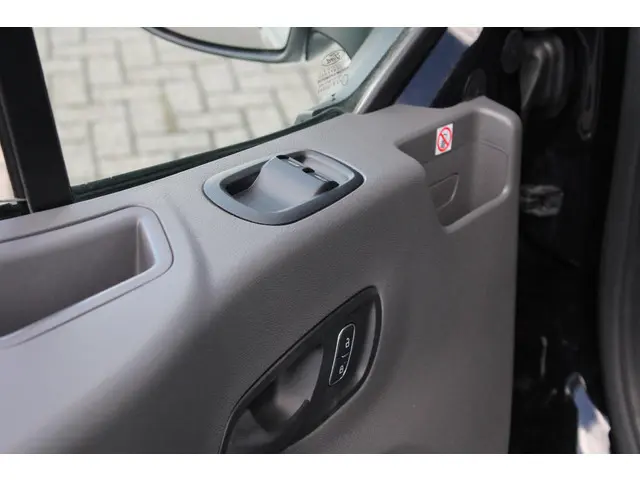 Ford E-Transit 350 L3H2 Trend 68 kWh 2024 Elektrisch 25