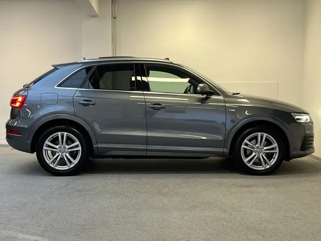 Audi Q3 1.4 TFSI CoD S-line 2018 Benzine 11
