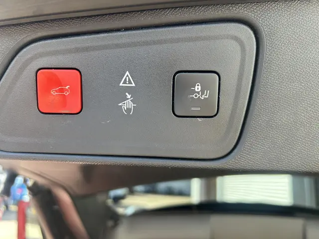 Peugeot 3008 1.2 PureTech GT -Line automaat 2017 Benzine 30