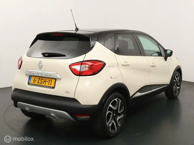 Renault Captur 0.9 TCe Helly Hansen 2015 Benzine 5