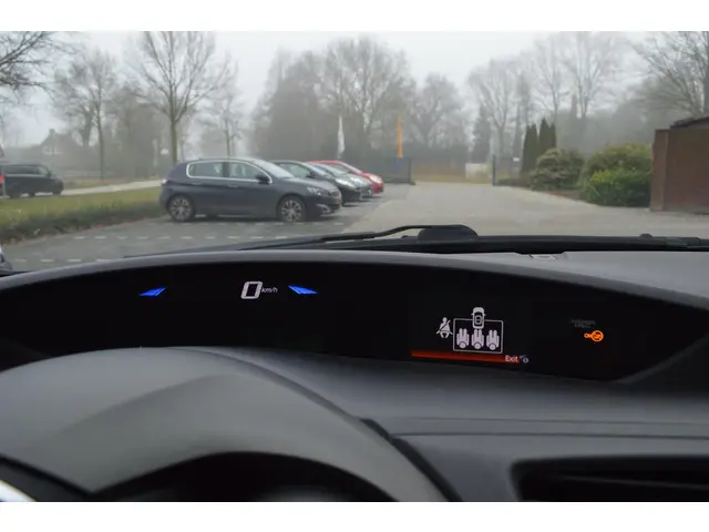 Honda Civic 1.8 Sport 2015 Benzine 12