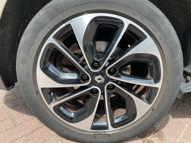 Renault Grand Scénic 1.2 TCe Bose 2014 Benzine 9