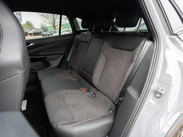 Volkswagen ID.4 GTX 4Motion 77 kWh 2023 Elektrisch 16