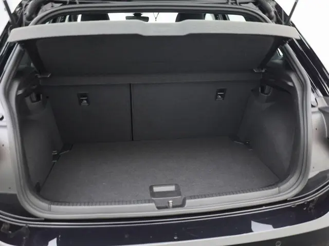 Volkswagen Polo 1.0TSI/95PK R-Line DSG 2025 Benzine 20