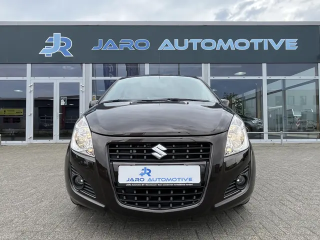 Suzuki Splash 1.2 Exclusive EASSS 2014 Benzine 34