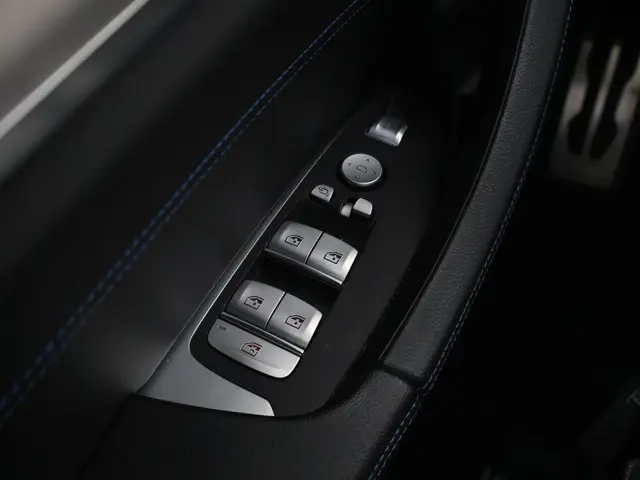 BMW iX3 High Executive 80 kWh 2023 Elektrisch 28