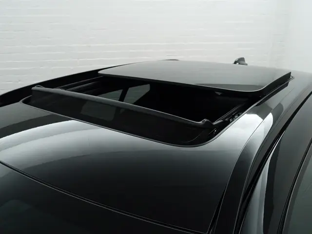 Volvo XC40 Recharge P8 AWD R-Design Aut- 2020 Elektrisch 3