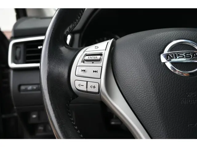 Nissan QASHQAI 1.2 Tekna |Pano|trekhaak| 2015 Benzine 14