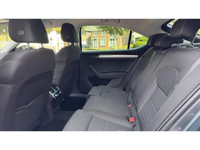 Škoda Superb 1.4 TSI ACT Style Business 2018 Benzine 11