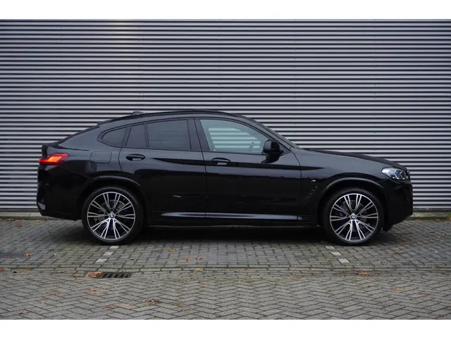 BMW X4 M40i 2022 Benzine 4