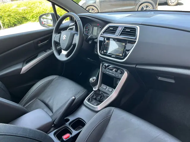 Suzuki S-Cross 1.4 Boosterjet Stijl 2019 Benzine 28