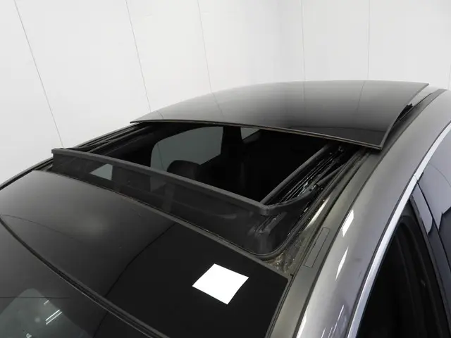 Mercedes-Benz B-Klasse B180 Aut. AMG 2020 Benzine 36