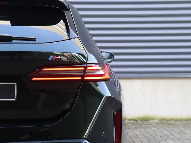 BMW M5 Touring 2026 Hybride Benzine 49