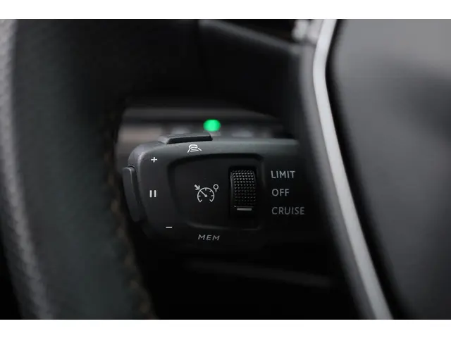 Peugeot 5008 1.2 PureTech GT Pack Business 2022 Benzine 10
