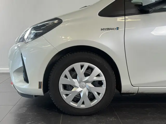 Toyota Yaris 1.5 Hybrid Aspiration 2017 Hybride Benzine 5