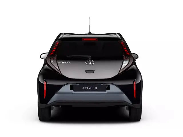 Toyota Aygo X 1.0 VVT-i MT Pulse, 2025 Benzine 4