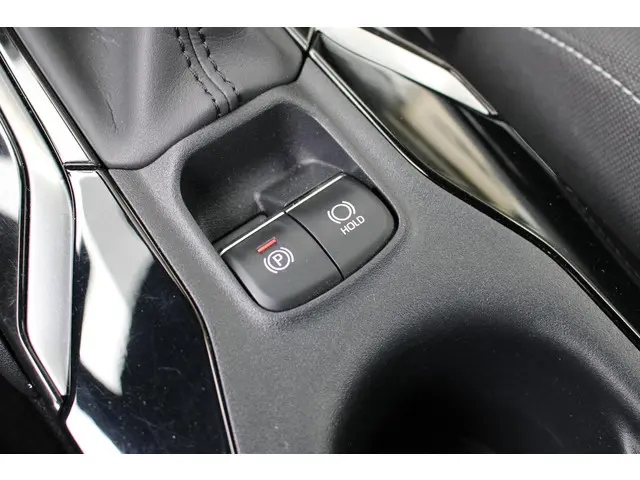 Toyota Corolla 1.8 Hybrid Business 2022 Hybride Benzine 31