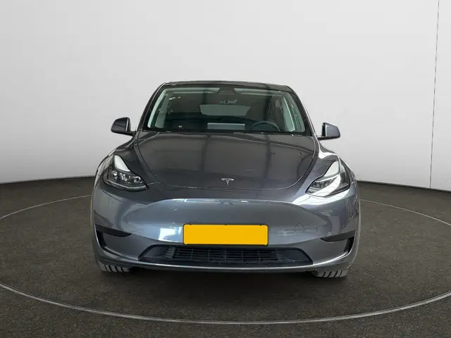 Tesla Model Y RWD 58 kWh 2023 Elektrisch 18