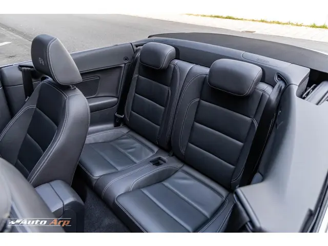 Volkswagen Golf Cabriolet 2.0 TSI R 2013 Benzine 22